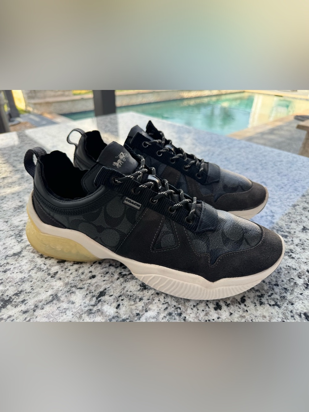 Coach Men's Black and White Low-Top Logo Sneakers size 11